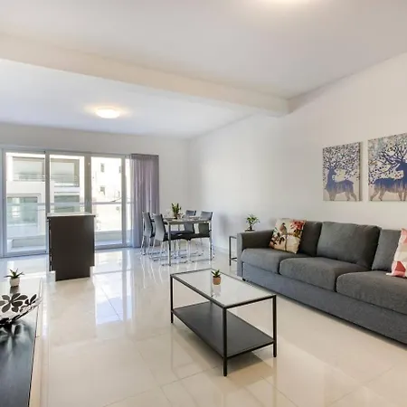 Beautiful Modern 2br *