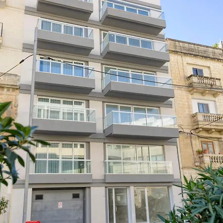 Beautiful Modern 2br 3