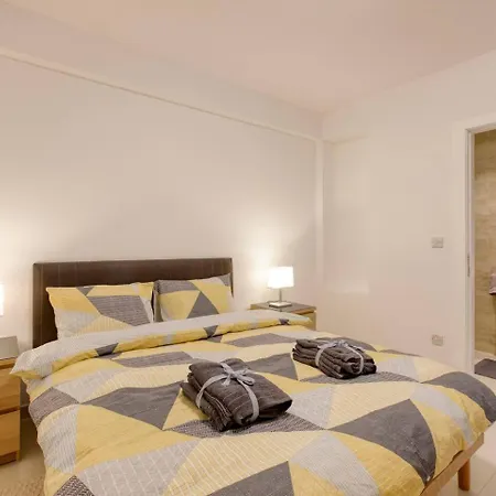 Apartamento Beautiful Modern 2br 3 *