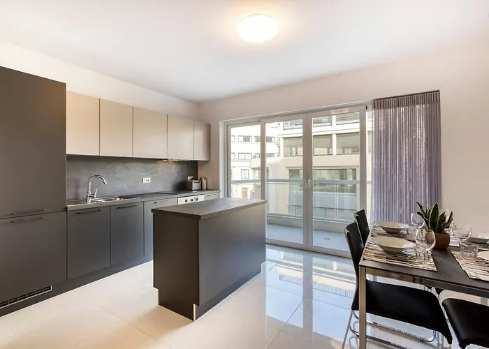 Beautiful Modern 2br Apartment